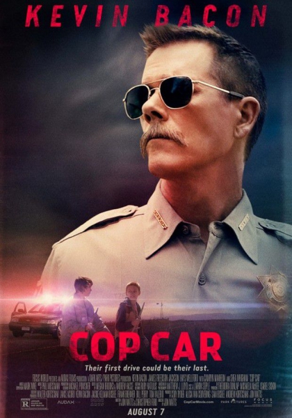 Смотреть трейлер Cop Car (2015)