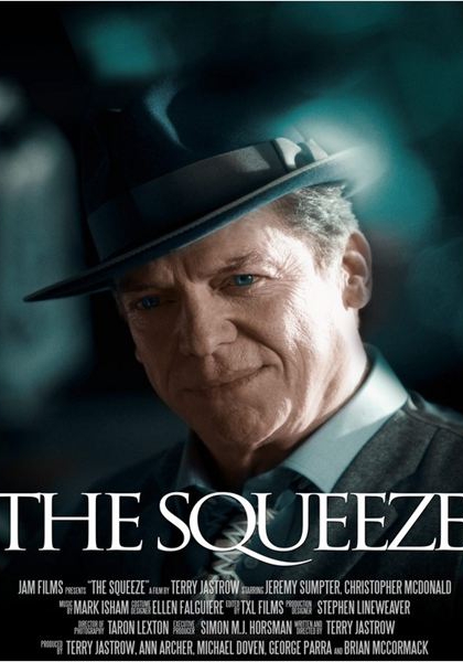 Смотреть трейлер The Squeeze (2015)