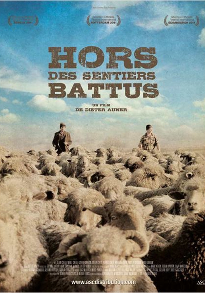 Смотреть трейлер Hors des sentiers battus (2010)