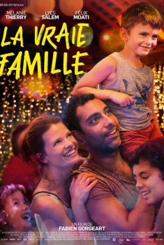 Смотреть трейлер La Vraie famille (2022)